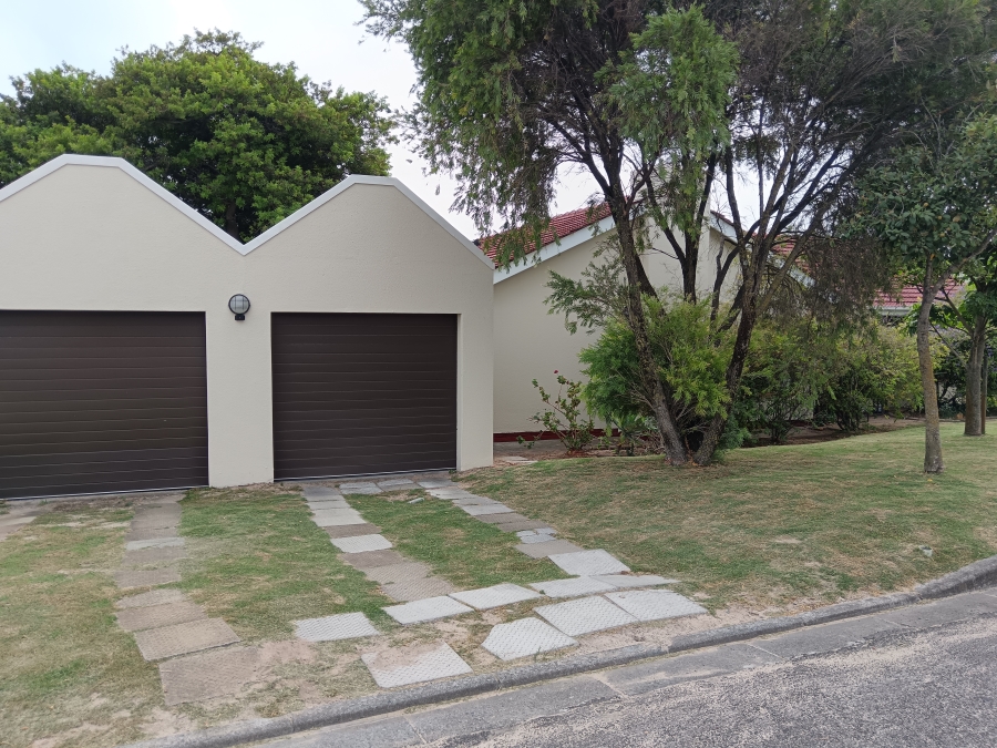 4 Bedroom Property for Sale in Belhar Western Cape